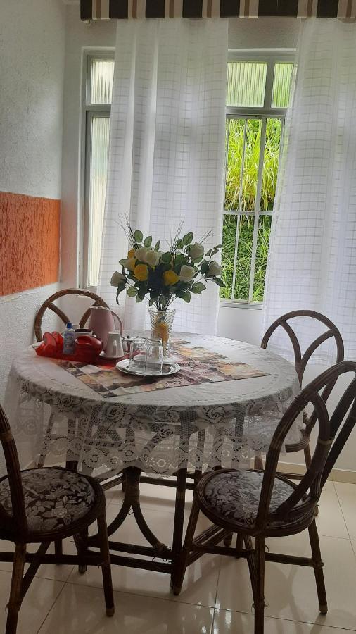 Bem Localizado Apartamento 2 Quartos Orla Rio Vermelho Ha 20 Min Da Barra-Ondina Internet Arcondicionado 萨尔瓦多 外观 照片